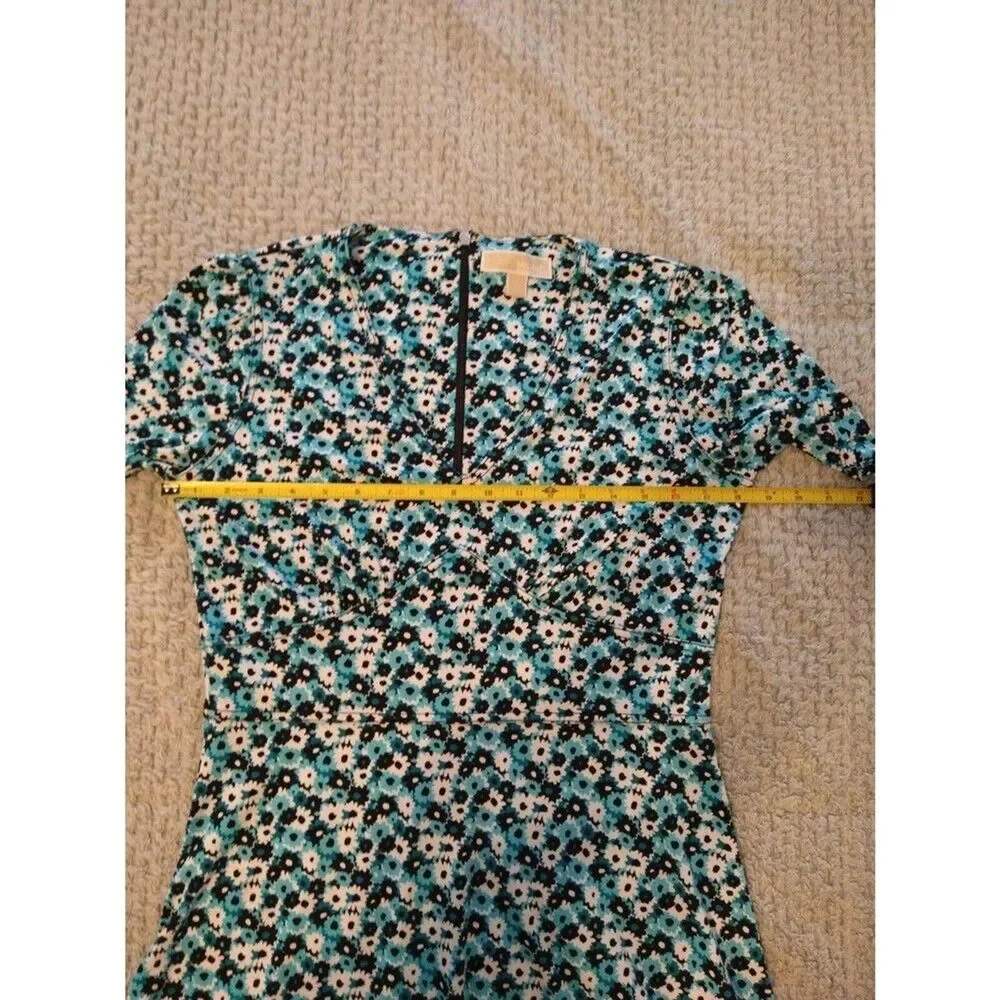 Michael kors v-neck  floral dress Medium Boho Feminine Cottagecore romance